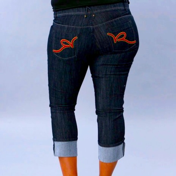 NWT ROCAWEAR Y2K Cuff Dark Wash Crop Jean Capri Stretch PLUS SIZE   16 - Picture 1 of 17